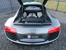 Audi R8 4.2 FSI V8 Quattro, Manual, Coupe