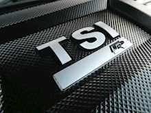 Volkswagen Golf R 2.0 TSI Hatchback 4Motion, Autotmatic