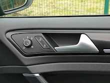 Volkswagen Golf 2.0 TSI BlueMotion Tech R DSG 4Motion (Auto)