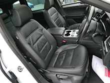 Volkswagen Touareg 3.0 TDI V6 BlueMotion Tech R-Line, Auto