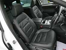 Volkswagen Touareg 3.0 TDI V6 BlueMotion Tech R-Line, Auto