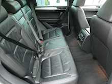 Volkswagen Touareg 3.0 TDI V6 BlueMotion Tech R-Line, Auto