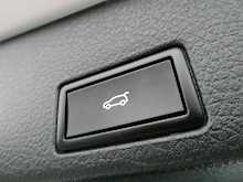 Volkswagen Touareg 3.0 TDI V6 BlueMotion Tech R-Line, Auto