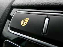 Volkswagen Touareg 3.0 TDI V6 BlueMotion Tech R-Line, Auto