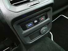 Volkswagen Tiguan 2.0 TDI R-Line 4Motion SUV