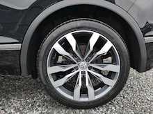 Volkswagen Tiguan 2.0 TDI R-Line 4Motion SUV