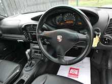 Porsche 911 3.6 Carrera 4S Coupe, Manual