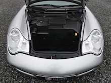 Porsche 911 3.6 Carrera 4S Coupe, Manual