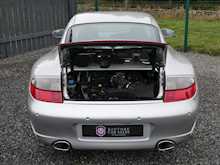 Porsche 911 3.6 Carrera 4S Coupe, Manual