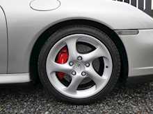 Porsche 911 3.6 Carrera 4S Coupe, Manual