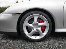 Porsche 911 3.6 Carrera 4S Coupe, Manual