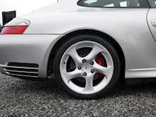 Porsche 911 3.6 Carrera 4S Coupe, Manual