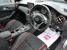 Mercedes-Benz A-Class 2.0 A45 AMG 4Matic [Map Pilot]