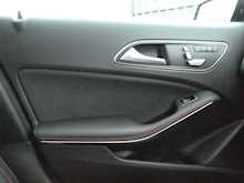 Mercedes-Benz A Class 2.0 A45 AMG (Premium) SpdS DCT 4MATIC