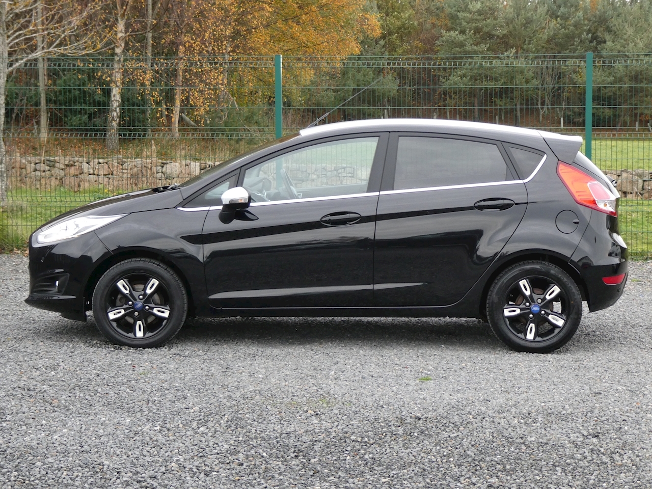 Used 2016 Ford Fiesta 1.3 Zetec Black Edition Hatch, Manual For Sale in ...
