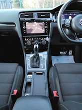 Volkswagen Golf R 2.0 TSI Hatchback 4Motion, Autotmatic