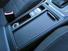 Volkswagen Golf R 2.0 TSI Hatchback 4Motion, Autotmatic