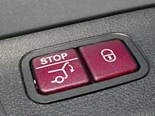 Mercedes-Benz E Class 2.0 E220d AMG Line (Premium Plus) 4Matic G-Tronic+