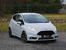 Ford Fiesta 1.6T EcoBoost ST-200