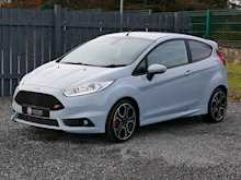 Ford Fiesta 1.6T EcoBoost ST-200