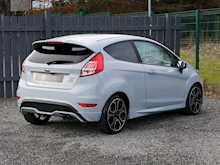 Ford Fiesta 1.6T EcoBoost ST-200
