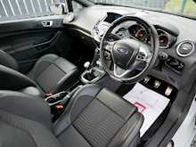 Ford Fiesta 1.6T EcoBoost ST-200