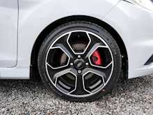 Ford Fiesta 1.6T EcoBoost ST-200