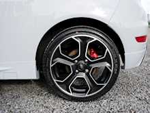 Ford Fiesta 1.6T EcoBoost ST-200