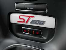 Ford Fiesta 1.6T EcoBoost ST-200