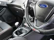Ford Fiesta 1.6T EcoBoost ST-200