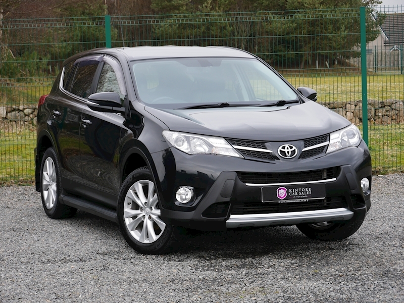 Toyota 2.2 D-4D Invincible 4WD, Manual 2.2 5dr SUV Manual Diesel