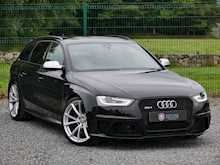 Audi 4.2 RS4 Avant Estate, Automatic FSI V8