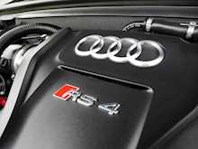 Audi 4.2 RS4 Avant Estate, Automatic FSI V8