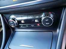 Mercedes-Benz CLA Class 2.0 CLA45 AMG Shooting Brake DCT 4MATIC