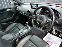 Audi RS3 2.5 TFSI Sportback S-Tronic Quattro