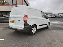Ford Courier Trend 1.6TDCI 95PS - Thumb 4
