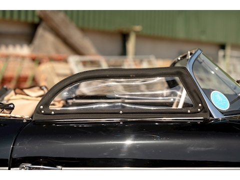 1957 Porsche 356 Speedster (53)