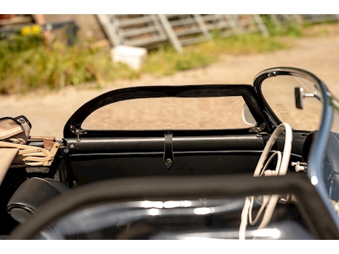 1957 Porsche 356 Speedster (53)