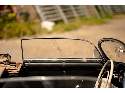 1957 Porsche 356 Speedster (53)