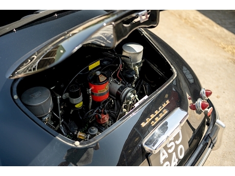 1957 Porsche 356 Speedster (53)