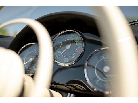 1957 Porsche 356 Speedster (53)