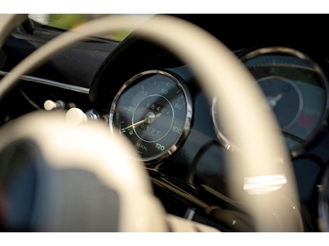 1957 Porsche 356 Speedster (53)