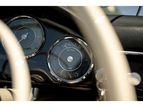 1957 Porsche 356 Speedster (53)