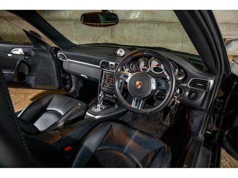 2009 Porsche 997.2 Turbo Coupe PDK (38)