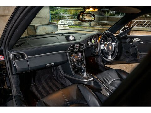 2009 Porsche 997.2 Turbo Coupe PDK (38)