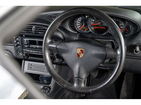 2004 Porsche 996 GT3 Manual (31)