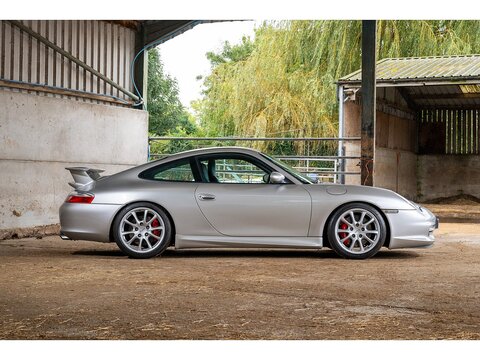2004 Porsche 996 GT3 Manual (31)