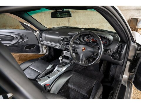 2004 Porsche 996 GT3 Manual (31)