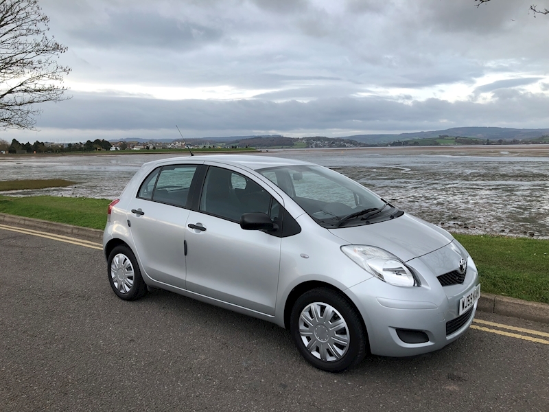 Toyota Yaris T2 1.0 - Large 0