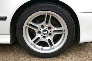 5 Series E39 530i Sport Automatic Saloon 3000 4dr Saloon Automatic Petrol